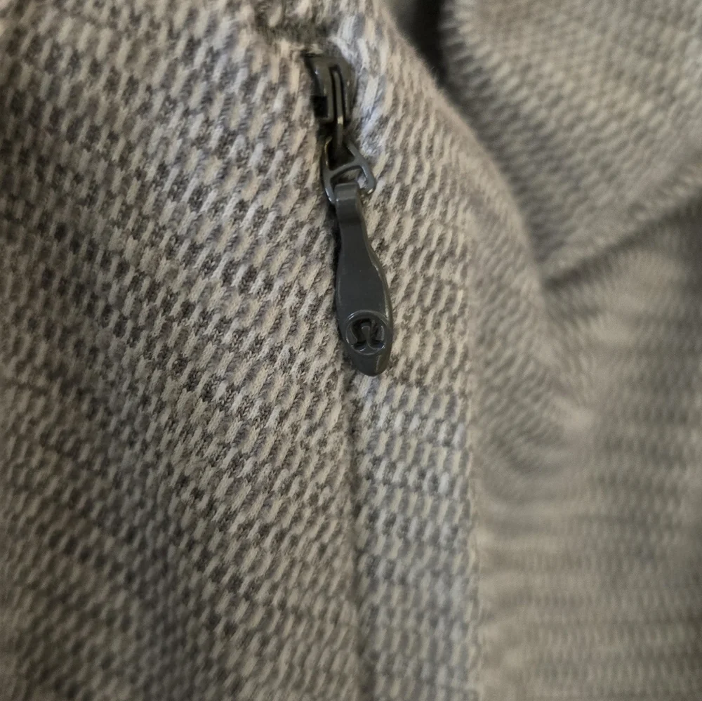 Lululemon Think Fast Pullover Sweatshirt
